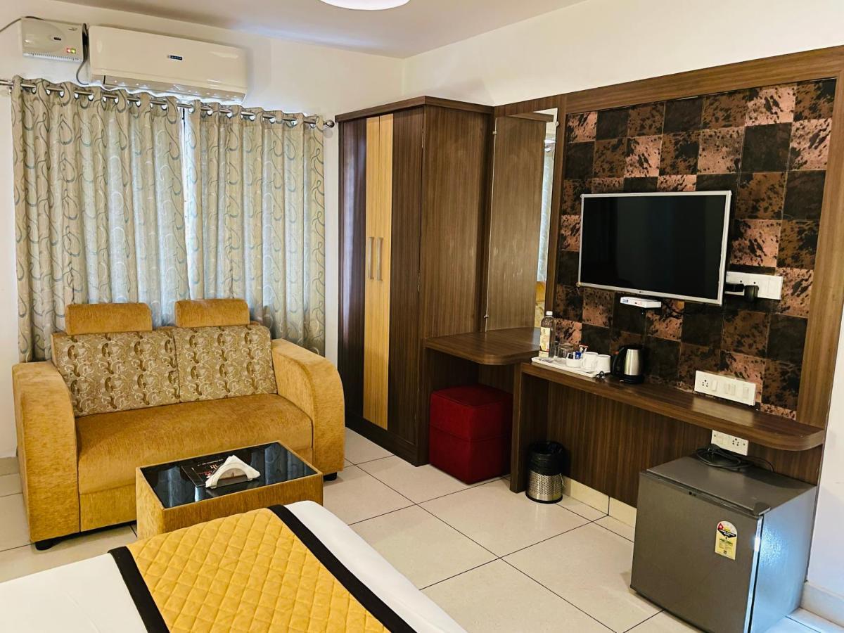 The Porch Inn Hotel/Service Apartments Bengalúr Exteriér fotografie