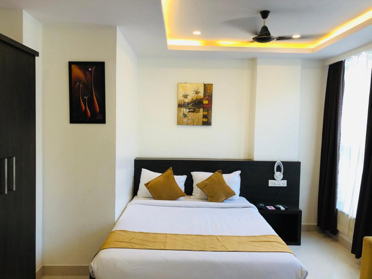 The Porch Inn Hotel/Service Apartments Bengalúr Exteriér fotografie